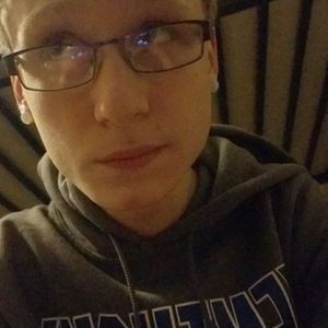 Meet your Posher, Christopher